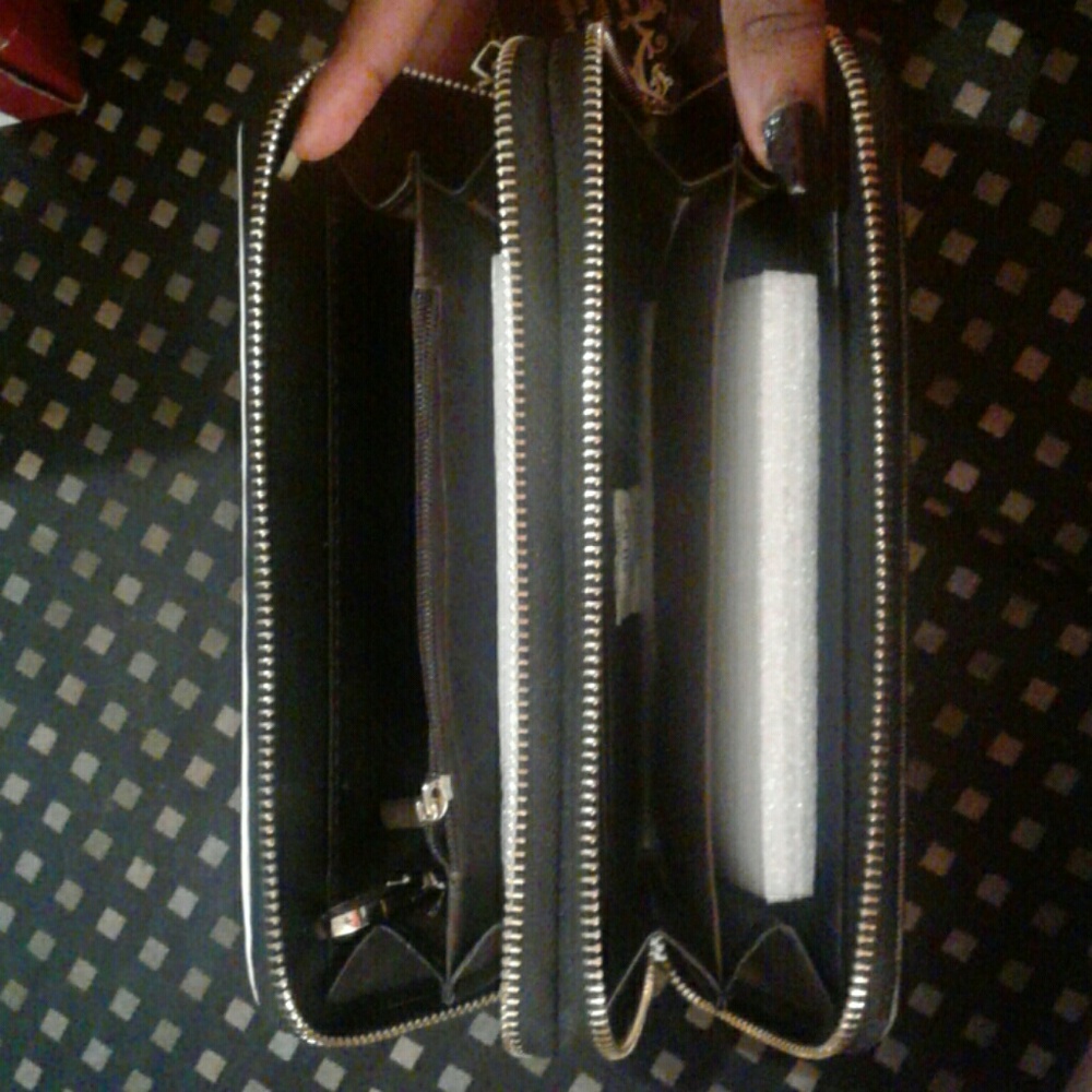 Wallet - Picture 3 of 3
